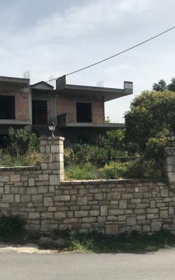 Μονοκατοικία Στα Λέικα
